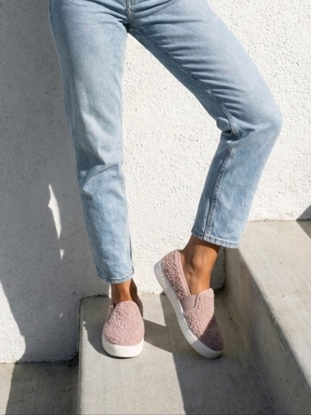 RARE Women's VINCE Mauve Blush Shearling Teddy Slip On Sneakers Casual SoftGirl